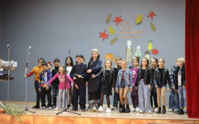 Četvrtaši na obilježavanju Međunarodnog dana starijih osoba